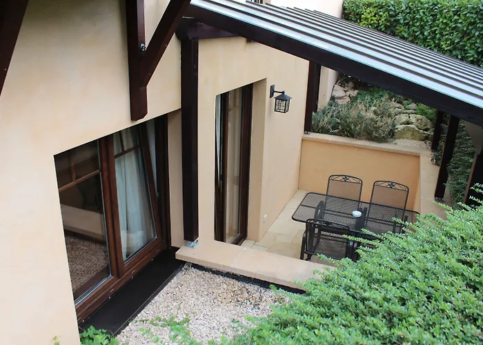 Vanii, Appartement Rust