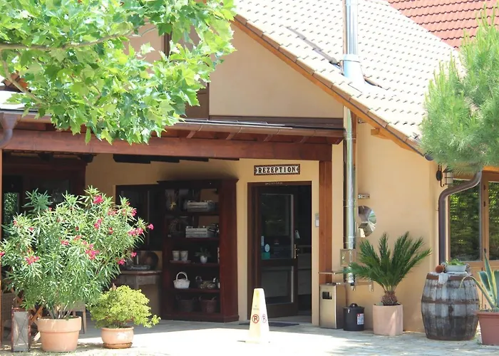 アパート Vanii, ルスト