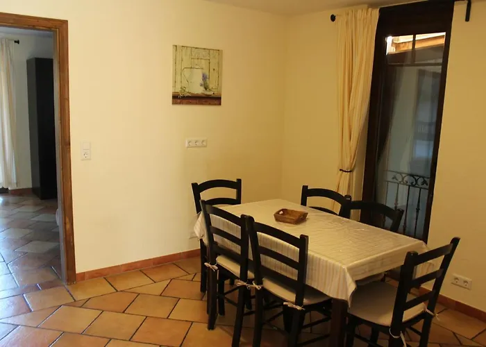 Vanii, Appartement Rust