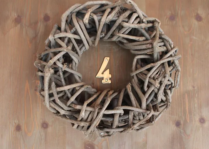 アパート Vanii, ルスト